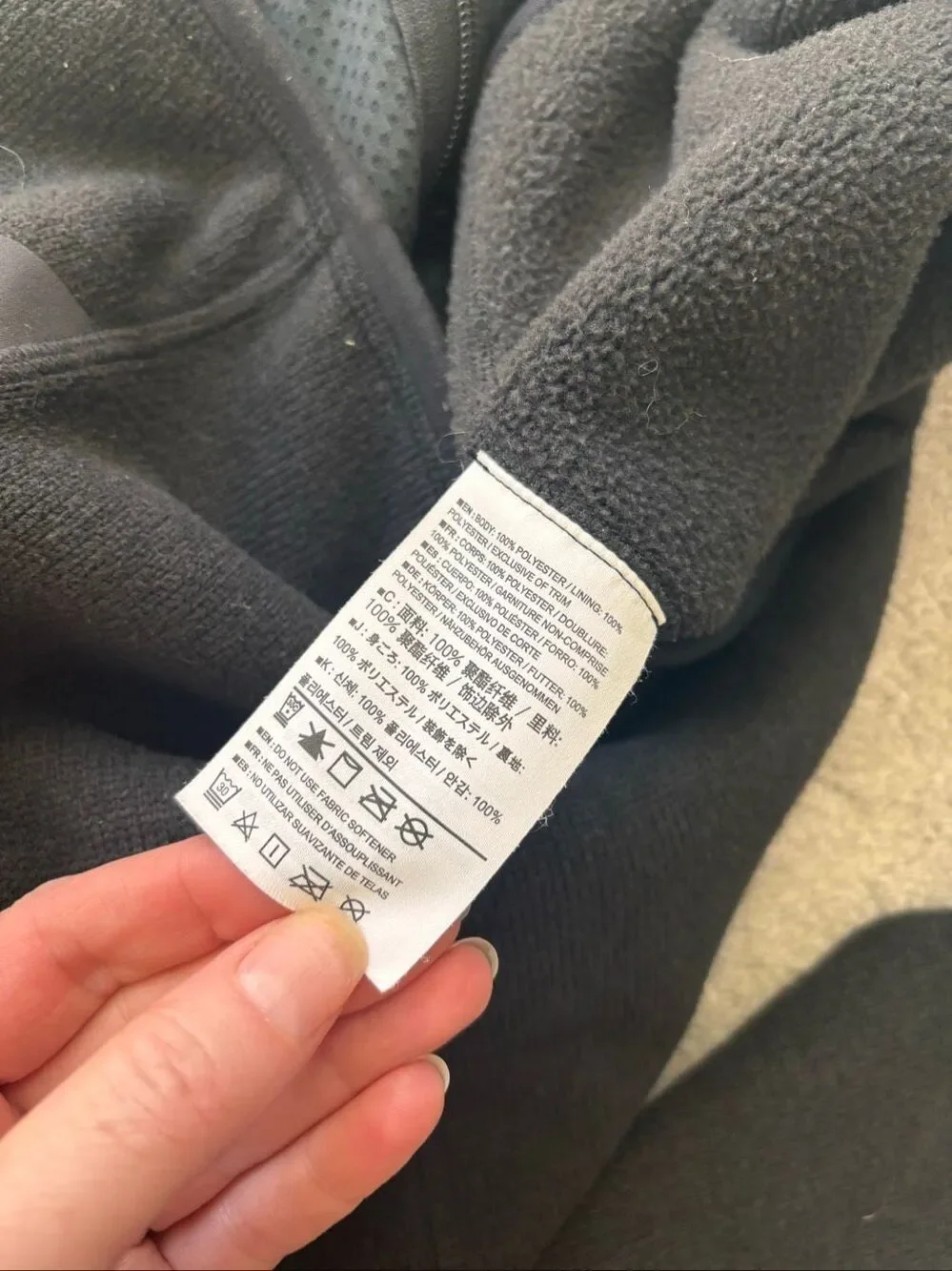 Arc’teryx covert full zip black fleece, outdoors Med